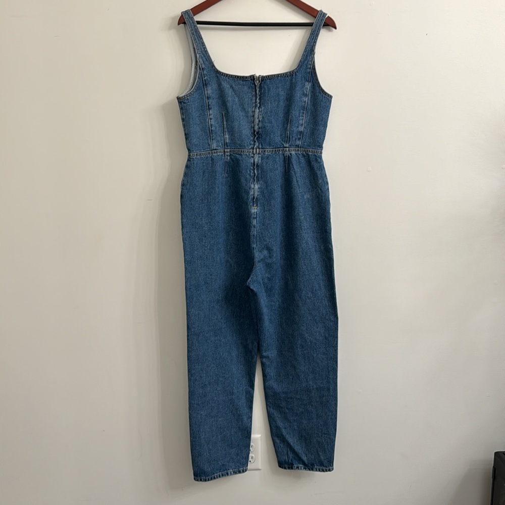 ASOS DESIGN denim square neck fitted overalls in midwash - Picture 7 of 8
